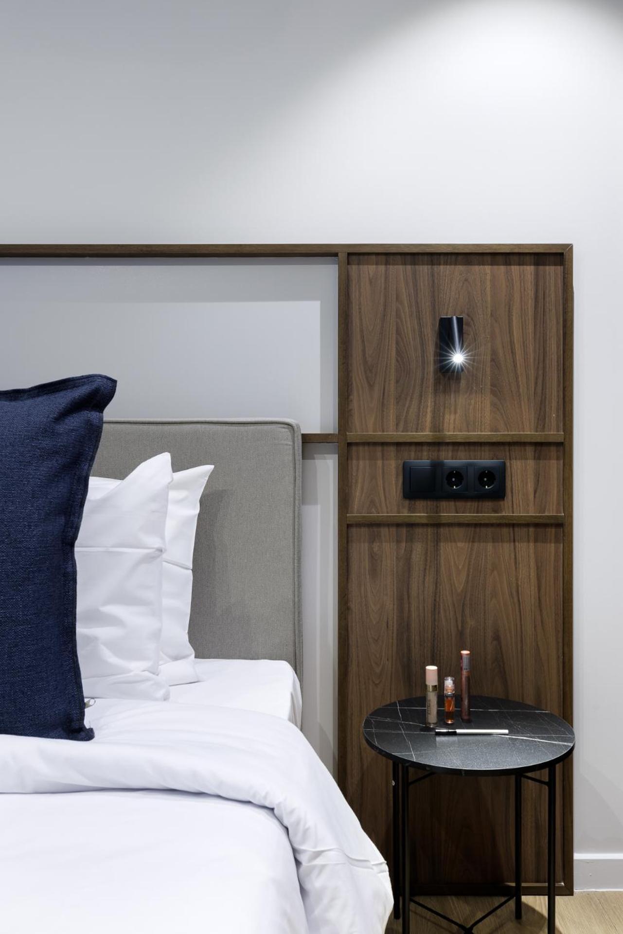 More By Zoia Living Athena Bagian luar foto