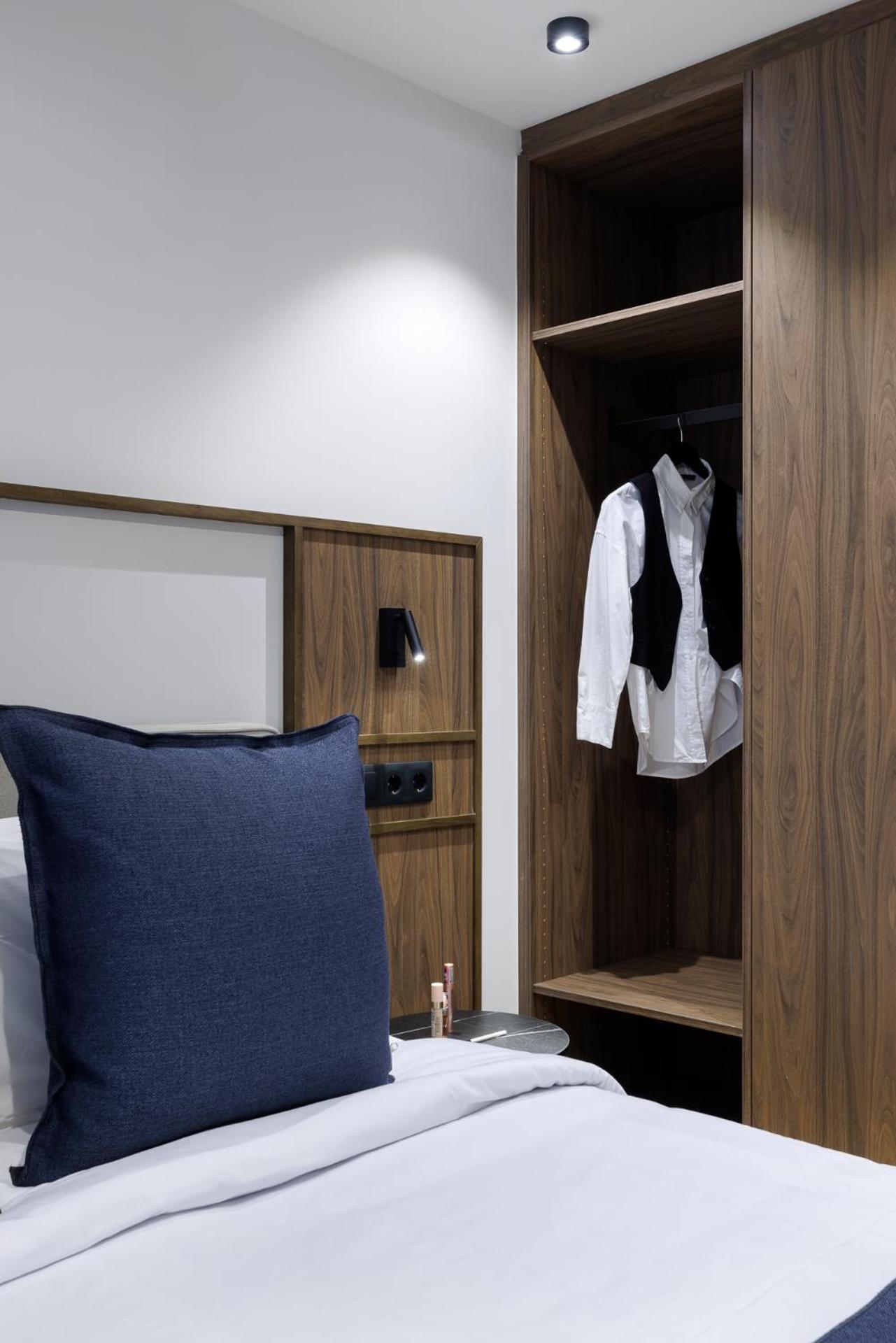 More By Zoia Living Athena Bagian luar foto